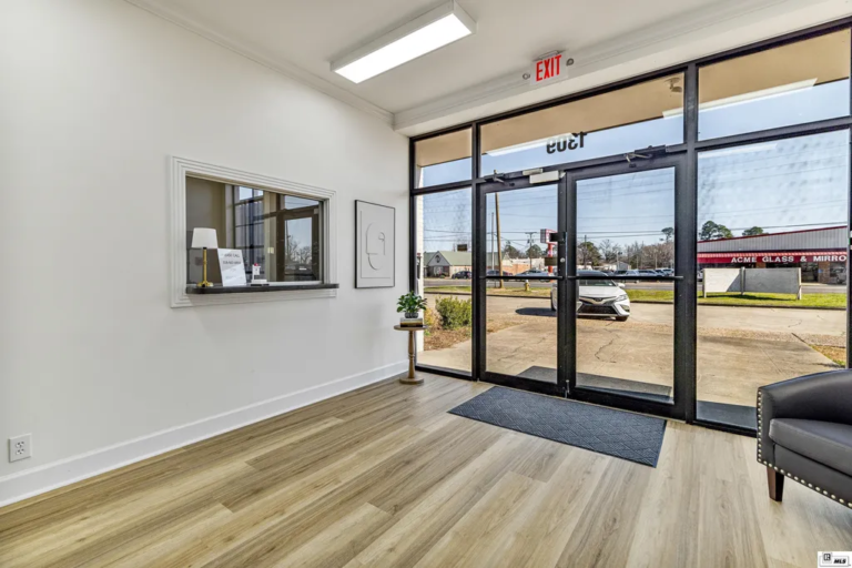 Elevate Your Business with Professional Office Suites in Monroe, Louisiana